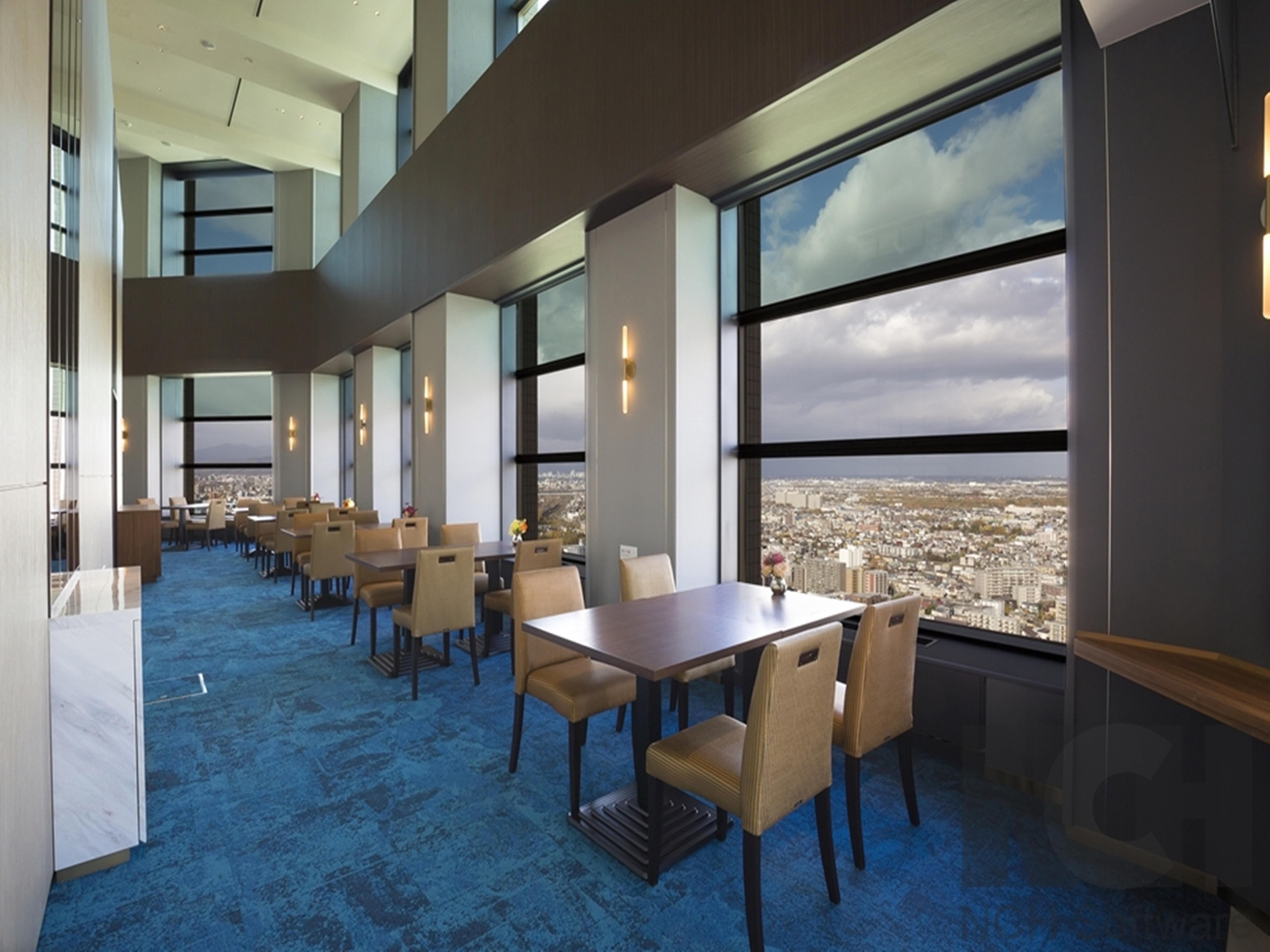 โรงแรม โรงแรมเอมิเซีย 5*