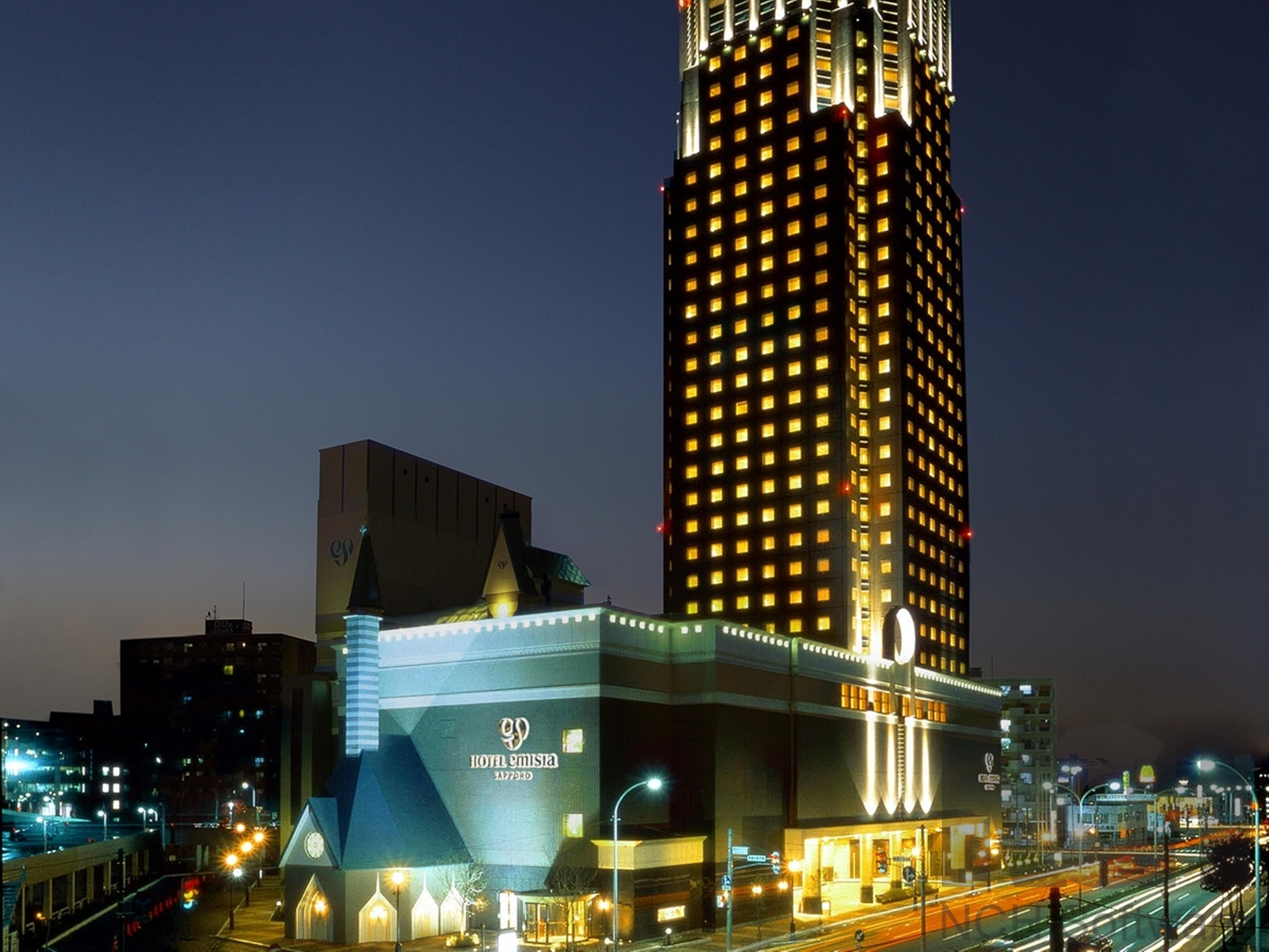 โรงแรม โรงแรมเอมิเซีย 5*