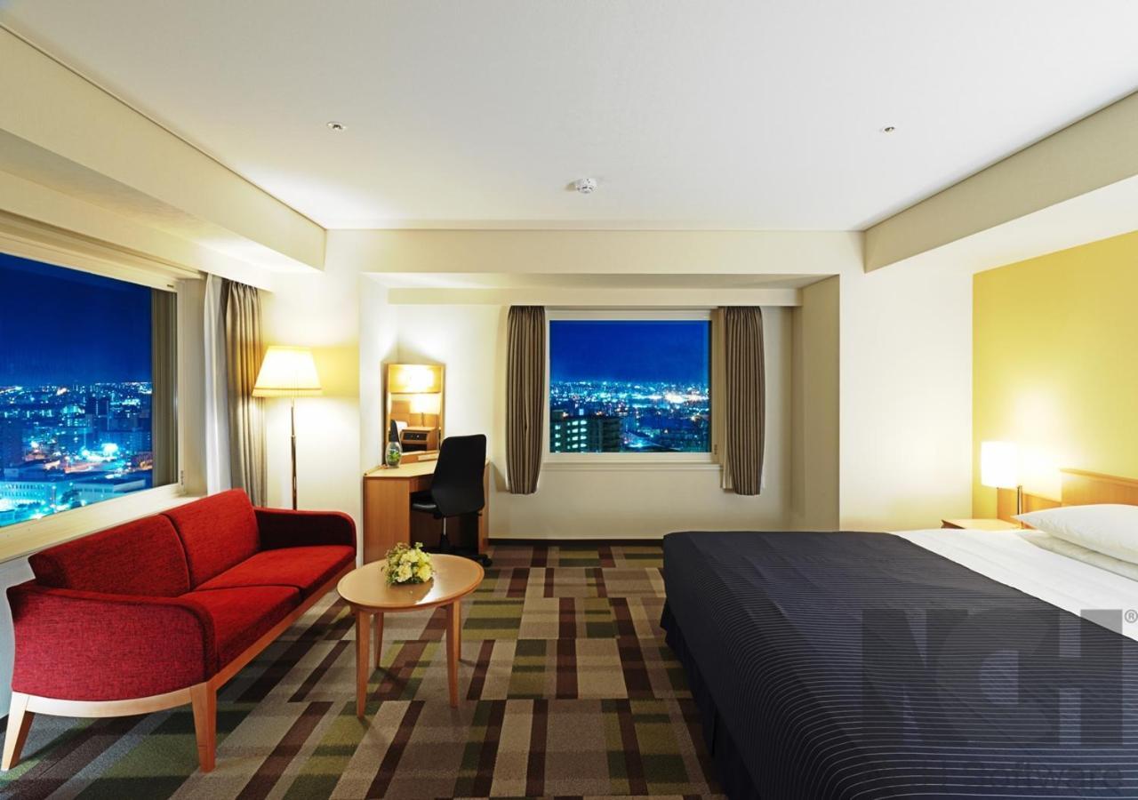 โรงแรม โรงแรมเอมิเซีย 5*